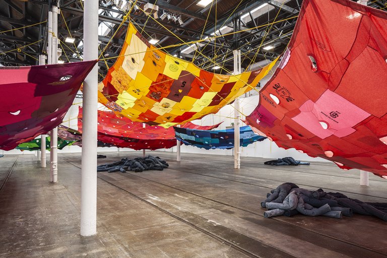 Un festival celebra l’arte tessile contemporanea a Prato